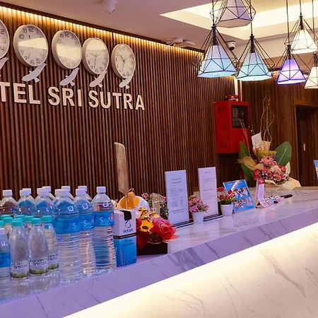 Hotel Sri Sutra เปอตาลิงจายา ภายนอก รูปภาพ