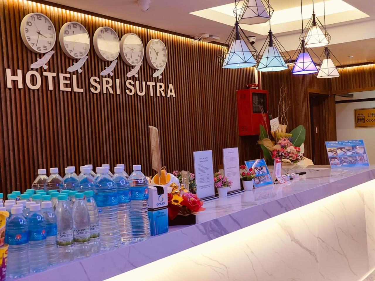 Hotel Sri Sutra เปอตาลิงจายา ภายนอก รูปภาพ