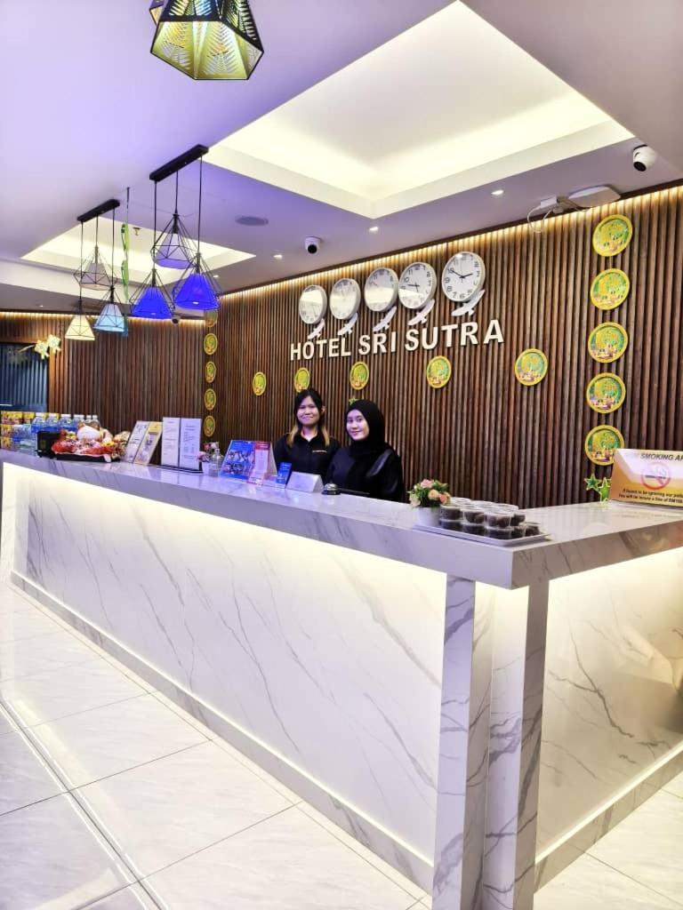 Hotel Sri Sutra เปอตาลิงจายา ภายนอก รูปภาพ